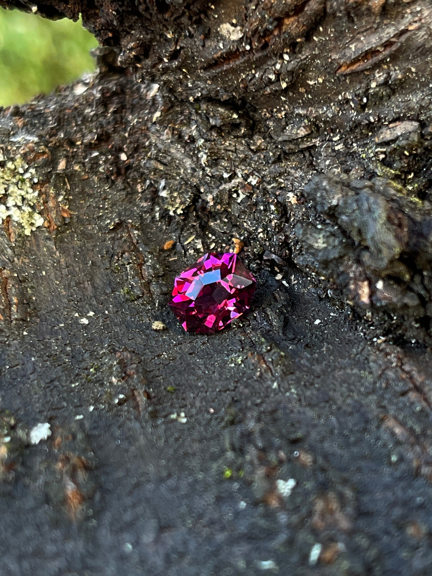 3.00ct Garnet (Umbalite)