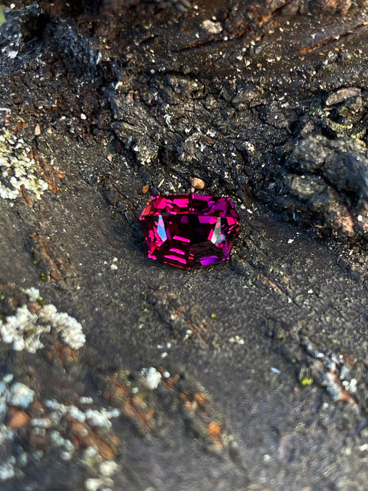 9.37ct Granat (Umbalit)